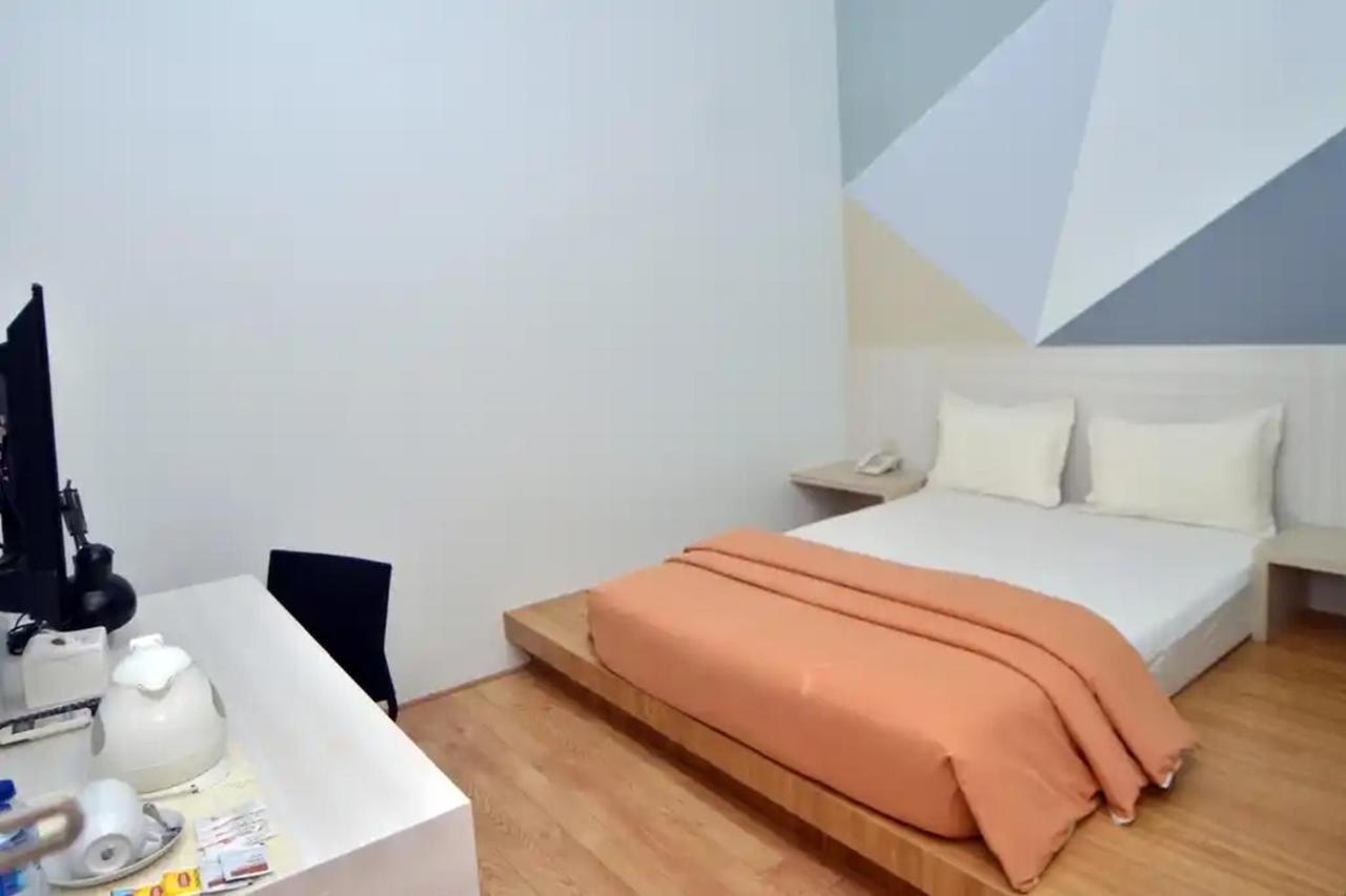 Hip Hope Hotel 2*