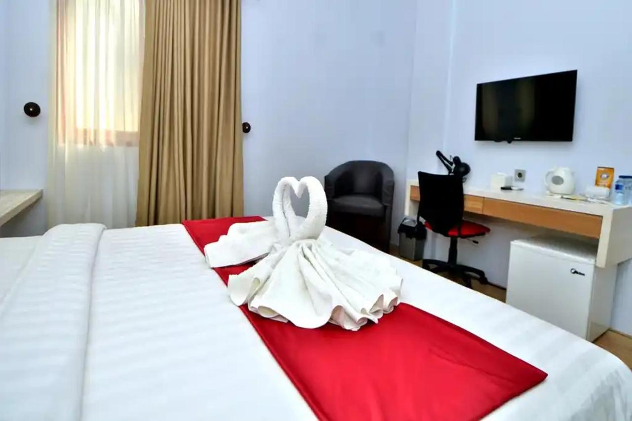 Hip Hope Hotel 2*